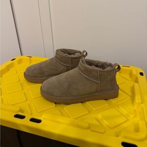 Ugg Classic Ultra Mini